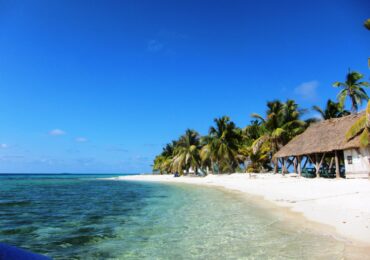 Laughing_Bird_Caye,_Belize